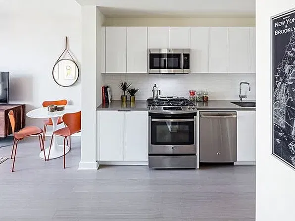 45 Hoyt St, Brooklyn, NY