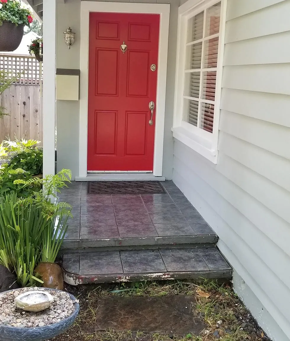 311 Redwood Ave — Photo 3