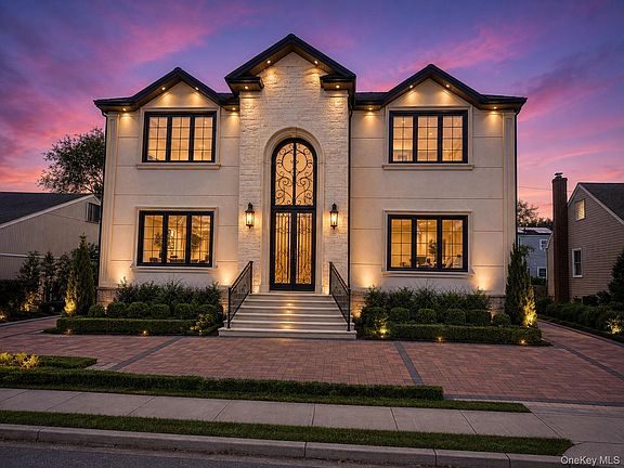 3rd image of 22 Elderberry Lane