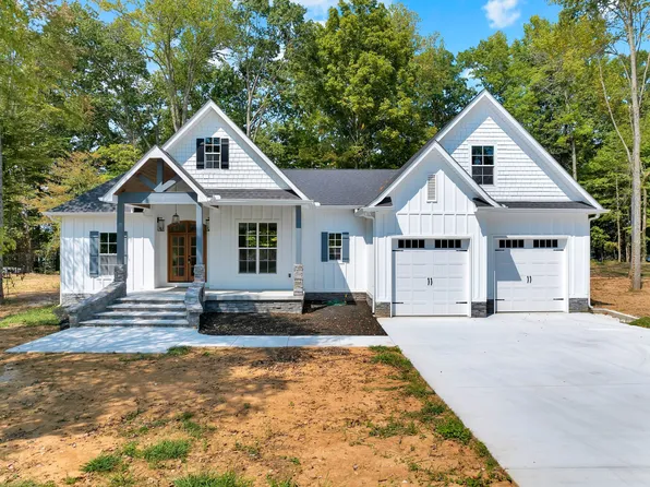 511 Woods Lake Rd, Decherd, TN 37324