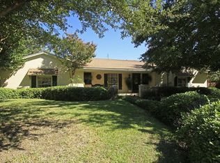 1319 Cheyenne Rd, Lewisville, TX 75077