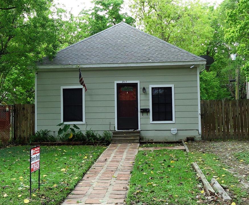 1st image of 311 8th Ave N