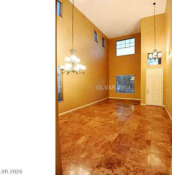 4 bed, 2.5 bath, 3060 sqft, $3,350 — Photo 3