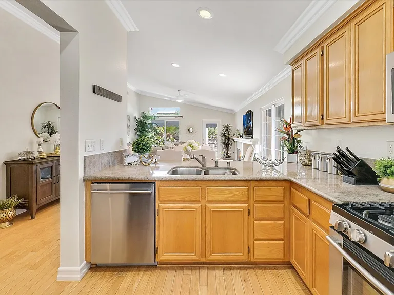 12214 Tunbridge Ct — Photo 16