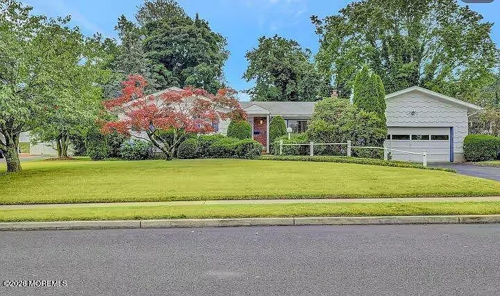 224 Howard Ave