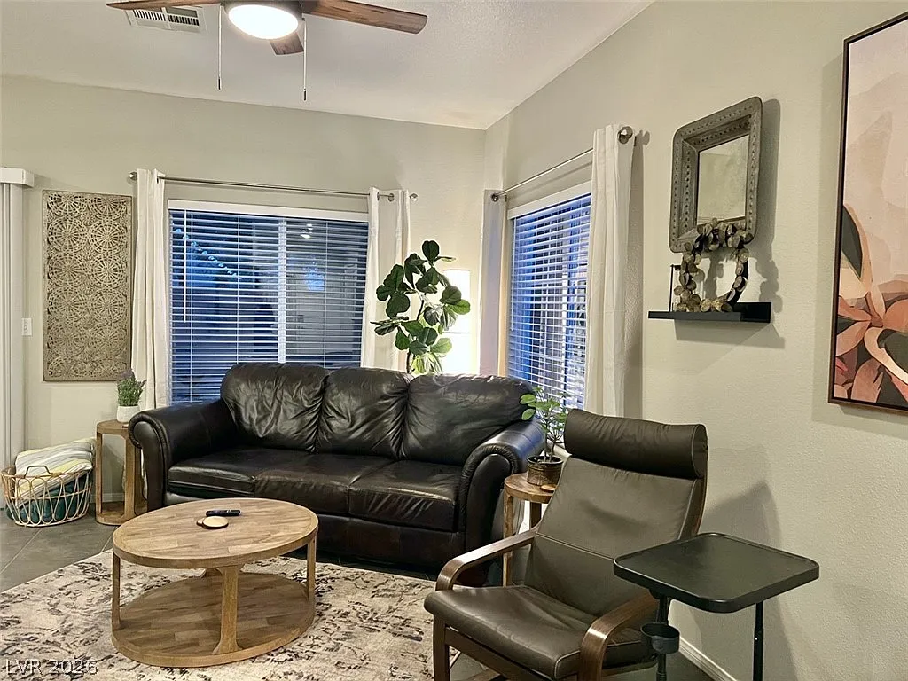 3 bed, 2.5 bath, 1769 sqft, $5,100 — Photo 4