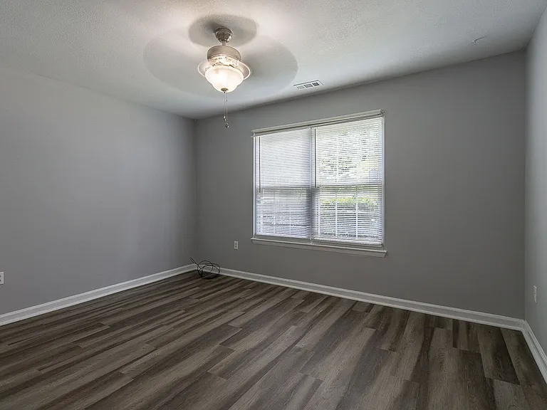 411 Sea Pointe Ct #101 — Photo 24