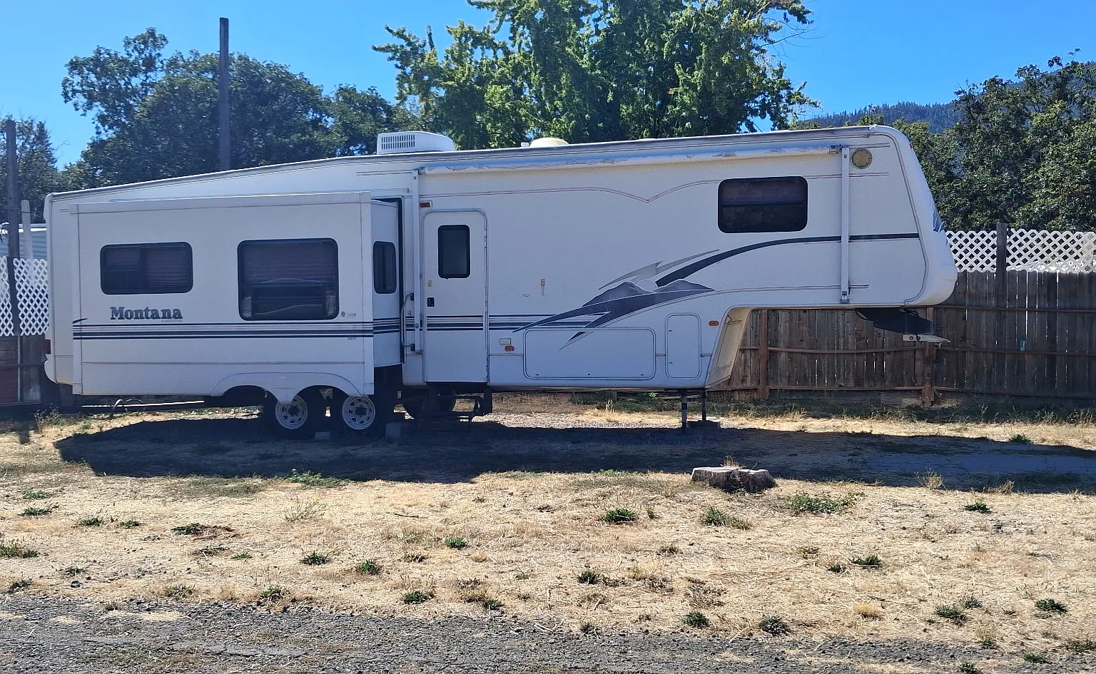 1 bed, $600 — Photo 1