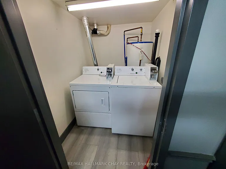 58 Queen St W #6 — Photo 9