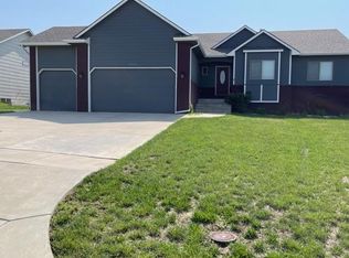 12333 E Zimmerly Ct, Wichita, KS 67207