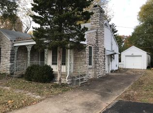 1317 E Stanford St, Springfield, MO 65804