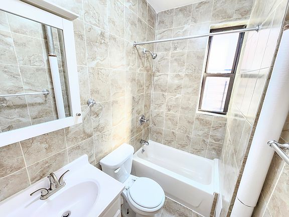 5th image of 216 Putnam Ave APT 1*