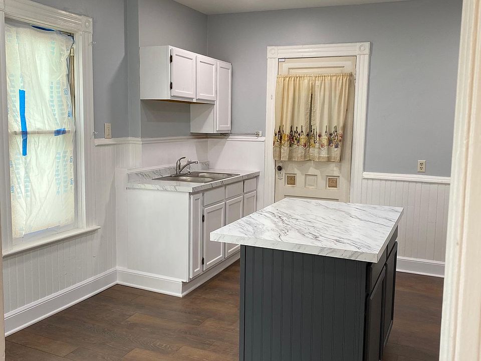 1st image of 544 E 21st St #1