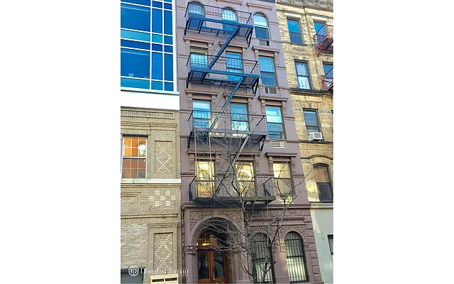 Rented by Douglas Elliman | media 11