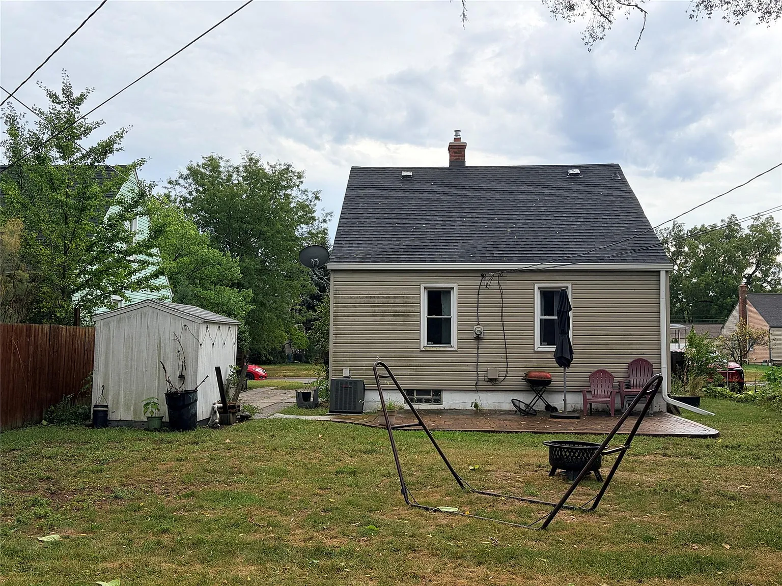 3 bed, 2.0 bath, 1100 sqft, $2,000 — Photo 4