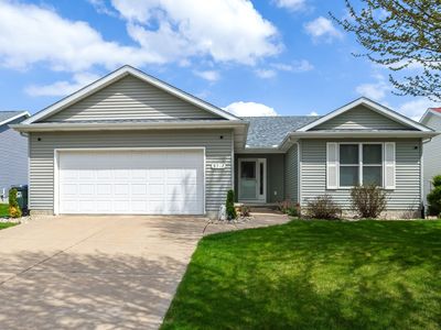 5317 Hillandale Rd, Davenport, IA, 52806