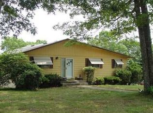 25 Orchard Dr, Scituate, RI 02831