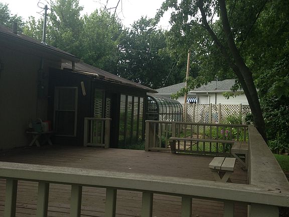 3rd image of 6647 Harmony Dr