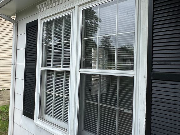 Dental Molding on front of house