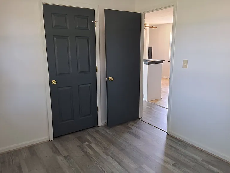 111 Cherrywood Dr — Photo 8