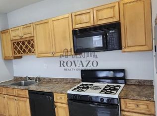 180 21st St #5A, Irvington, NJ 07111