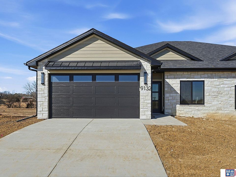 1st image of 9132 Lucena Dr