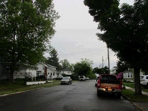 Exterior Neighborhood (street photo)