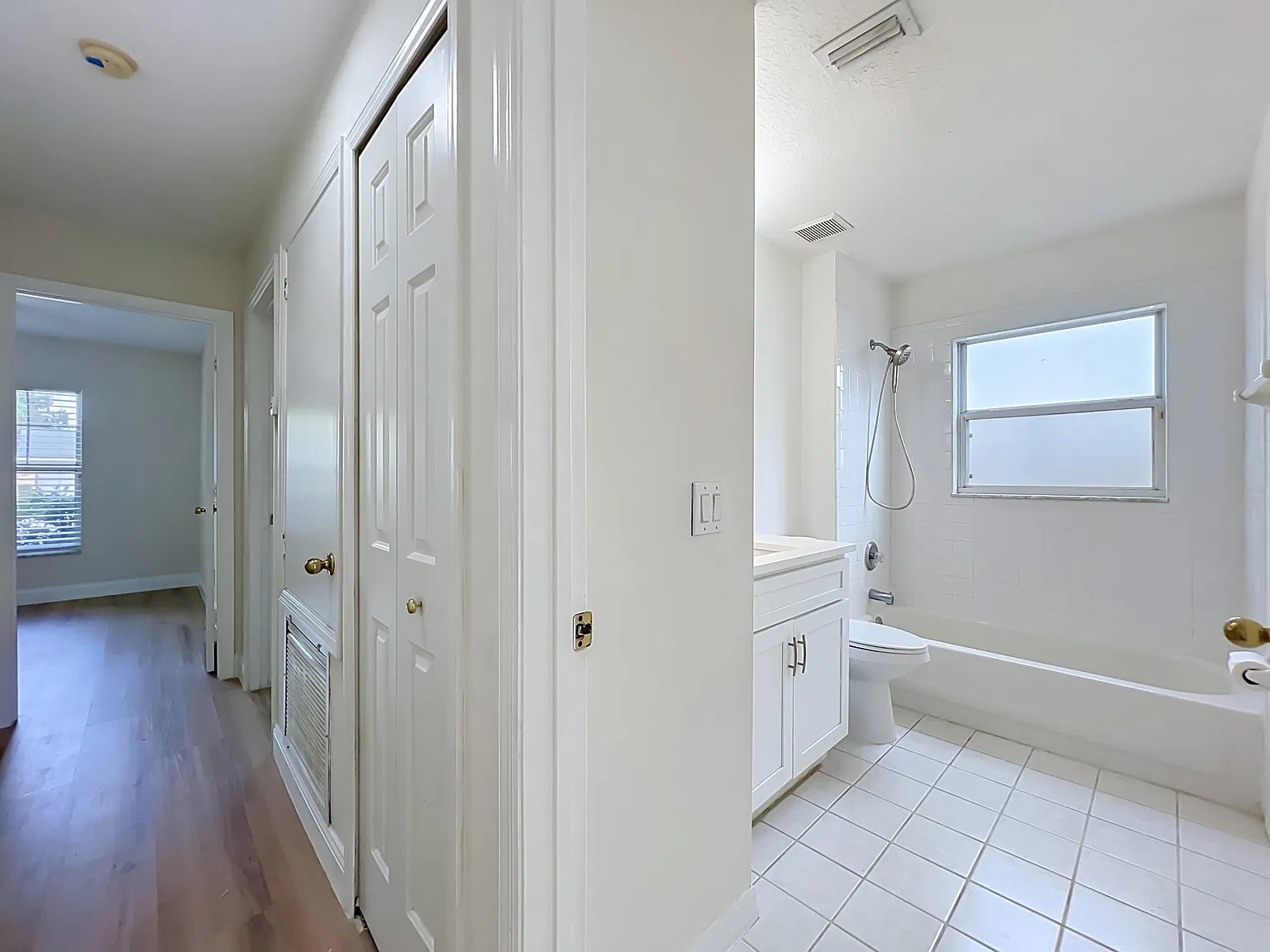 3 bed, 1663 sqft, $2,700 — Photo 3