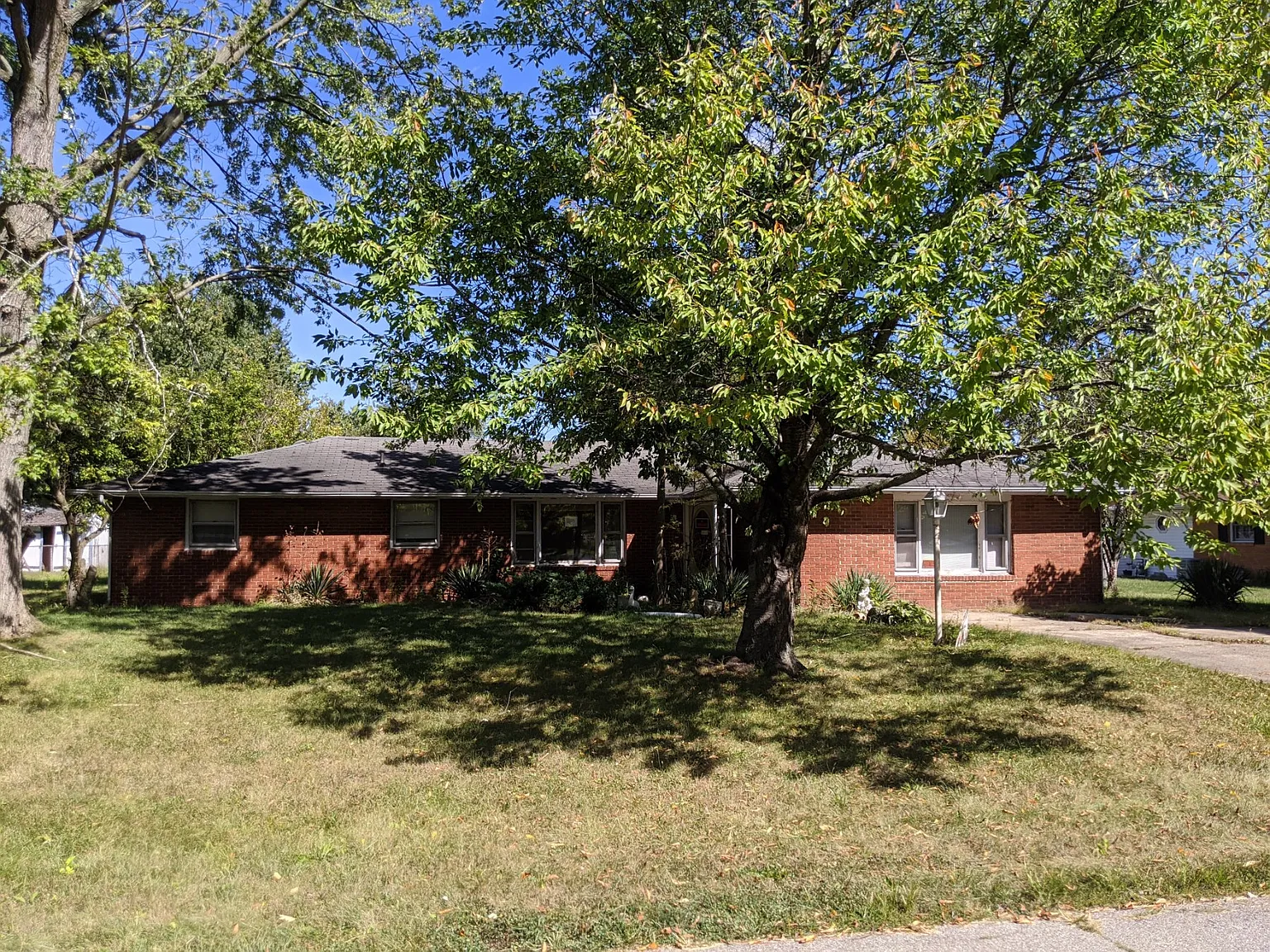 108 Magnolia Dr photo 1
