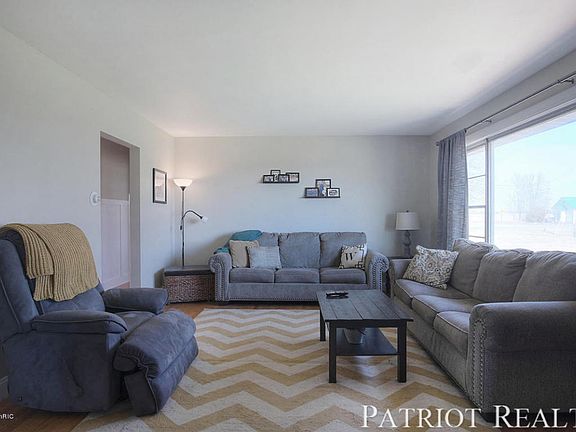 3rd image of 5219 Bancroft Ave SE