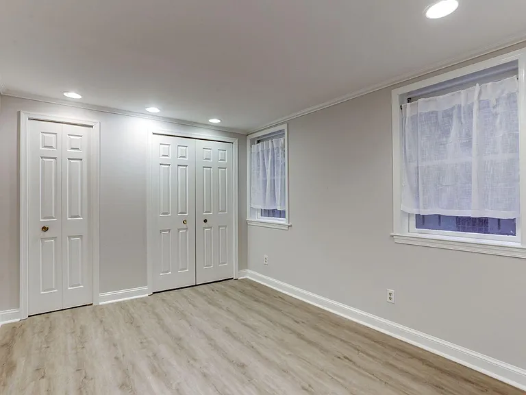 418 D St NE #BASEMENT — Photo 8