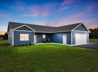 5141 Timber Flats Dr, Kingsley, MI 49649