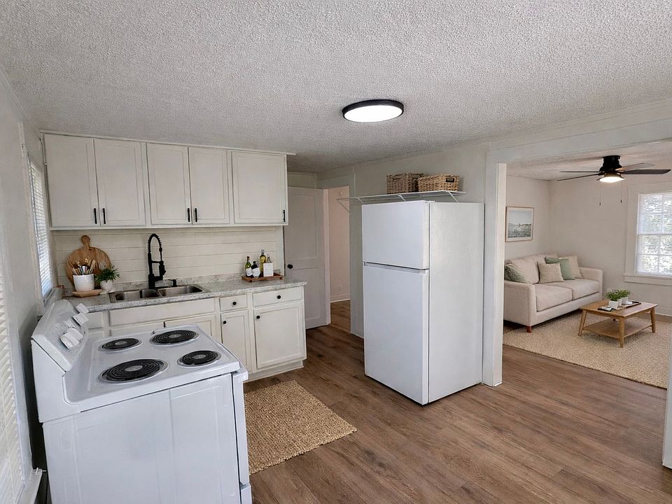 Unit B | Functional layouts with connected kitchen and living areas
