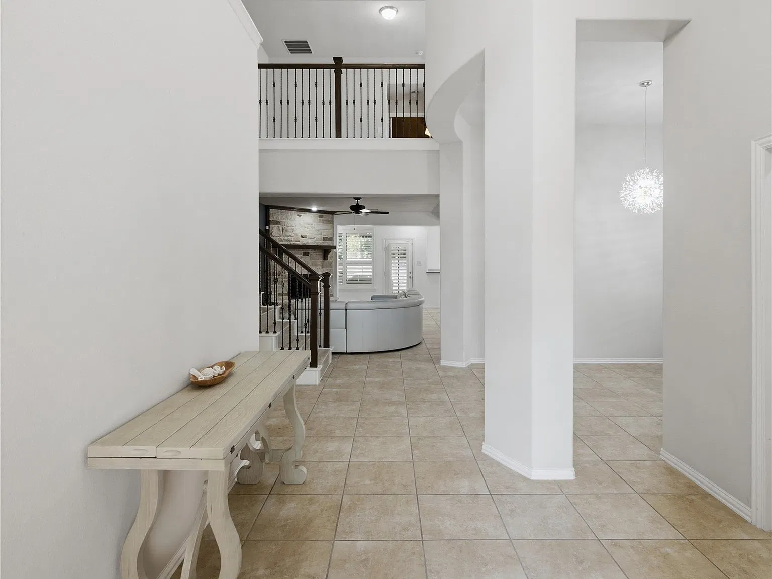 4 bed, 3.5 bath, 3685 sqft, $3,600 — Photo 4