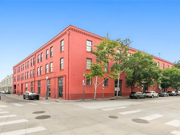 330 Julia St APT 321, New Orleans, LA 70130