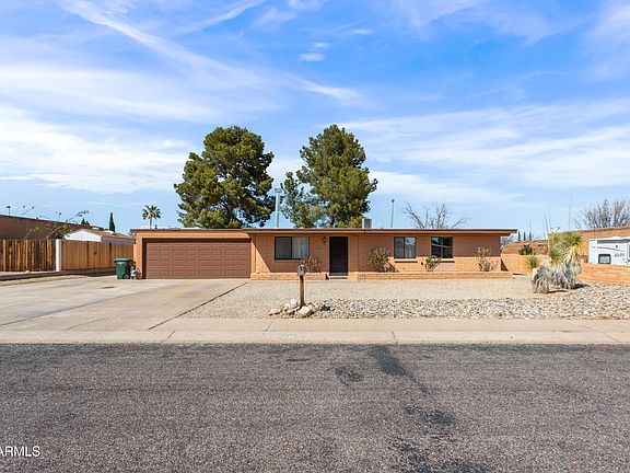3rd image of 1993 E Santa Teresa Drive