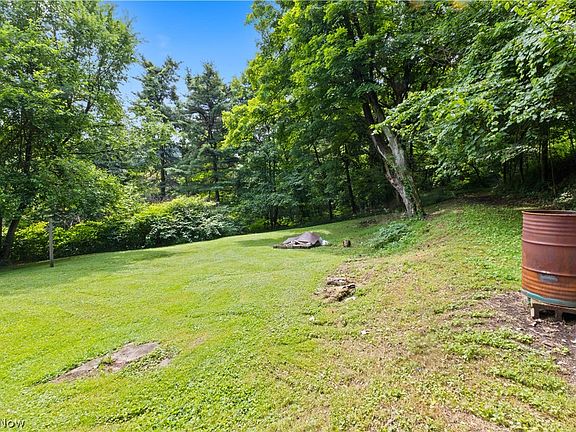4th image of 210 Arnell Ln