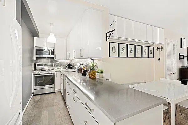 Sold by Citi Habitats | media 7