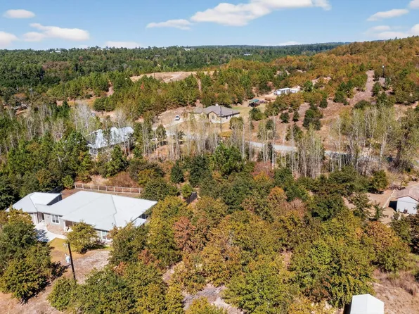 401 W Kaanapali Ln, Bastrop, TX 78602