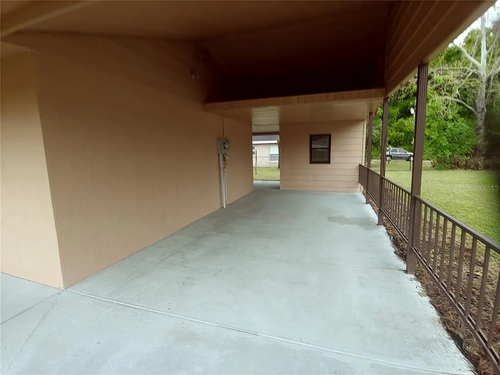3 bed, 2.0 bath, 1203 sqft, $1,500 — Photo 2