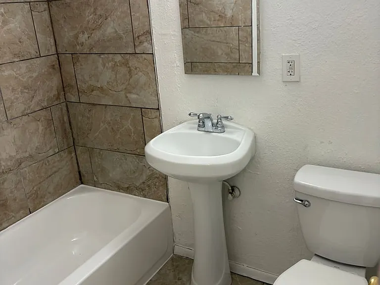 1 and 2 bed Apartments! Many with W/D in unit! Rent Specials! Call Today! Tour Today! — Photo 21