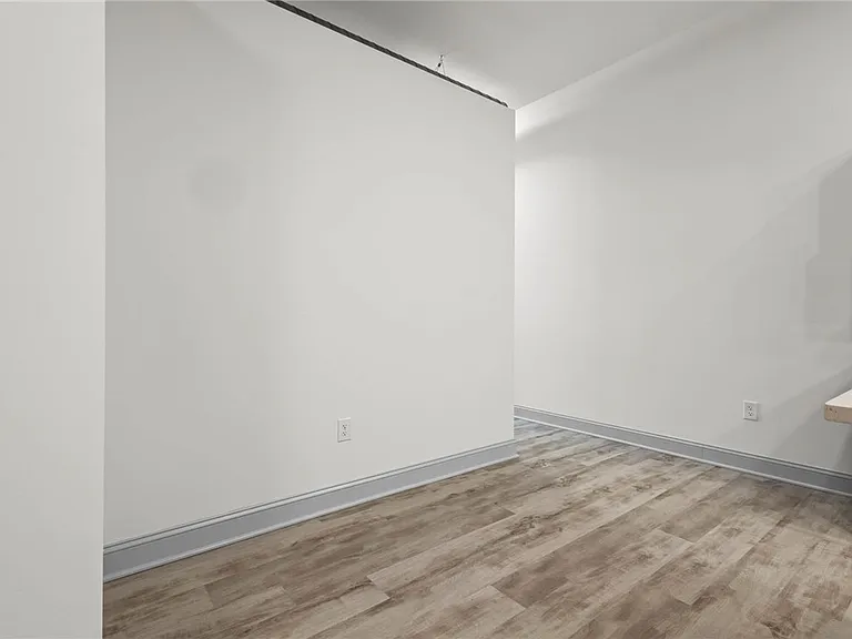105 Main St #2 — Photo 8
