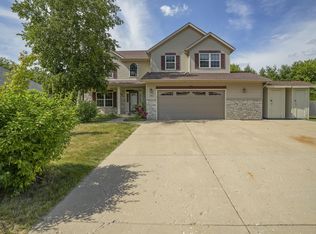 926 Riva Rdg, Racine, WI 53402