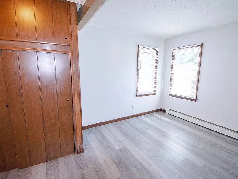 440 Church Ave — Photo 7