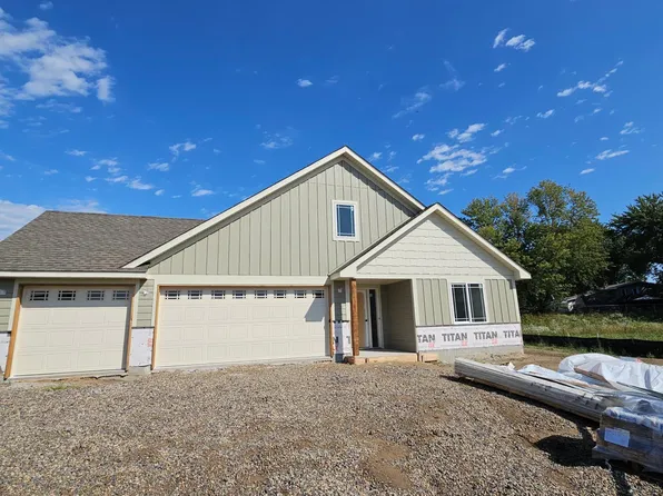 6668 Heritage Ave, Lino Lakes, MN 55038
