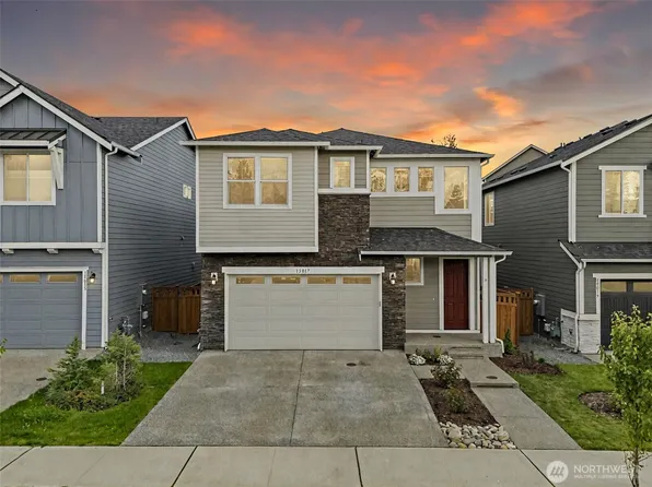 15017 Tyee Drive E, Bonney Lake, WA 98391