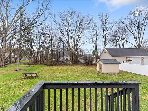 3rd image of 3701 Shields Rd