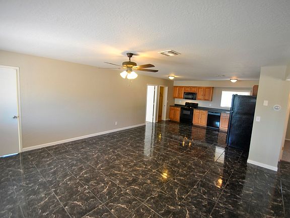 3rd image of 7130 W Cambridge Ave