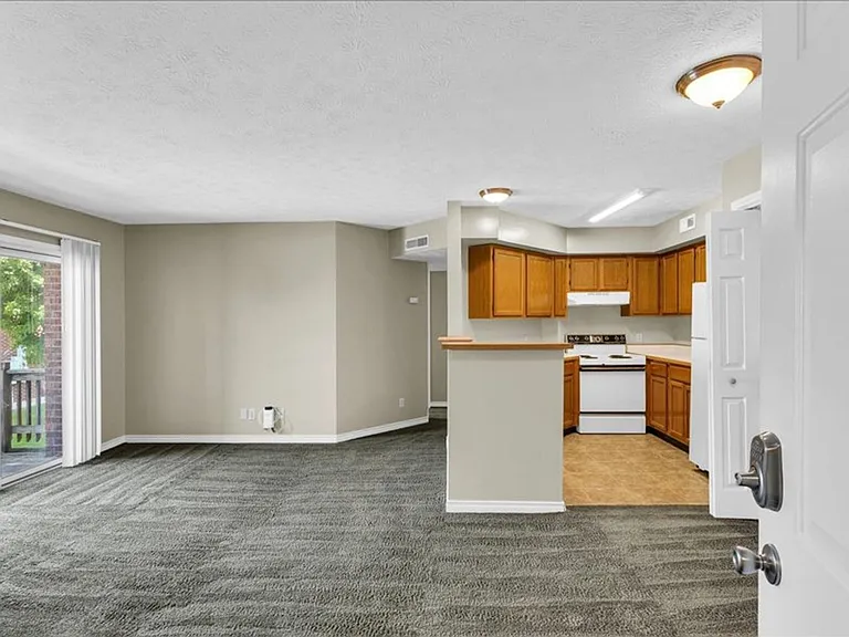 Parkview Apartments — Photo 9