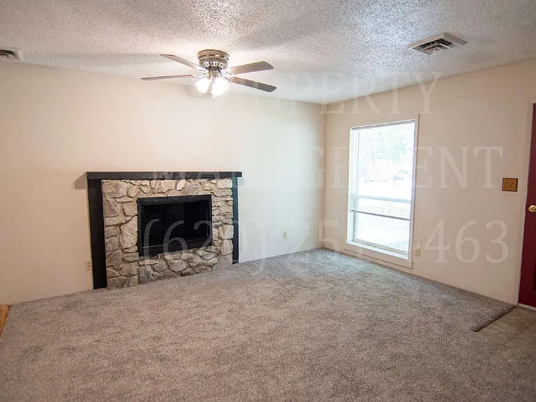 204 Edgewood Dr — Photo 10